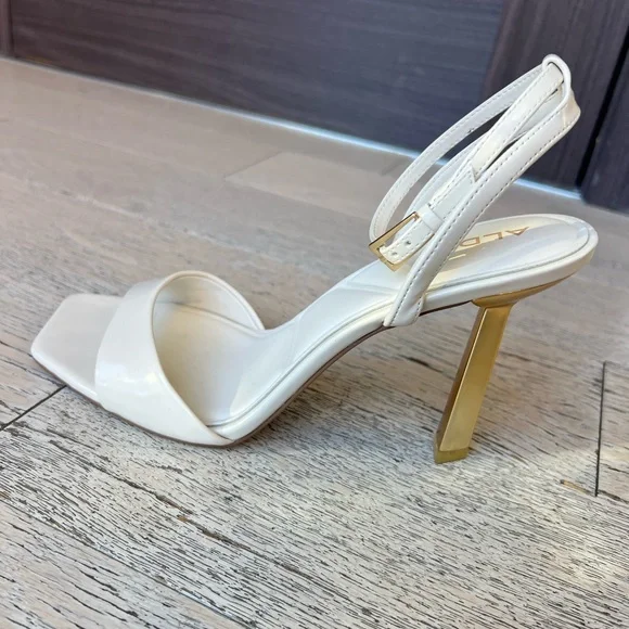 Aldo Cream Illustrious Sandal with Gold Heel size 8 - Picture 11 of 12